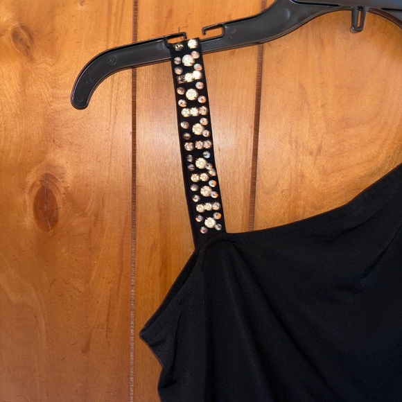 LOVINGLY WORN INC COLD SHOULDER TOP - Picture 3 of 5